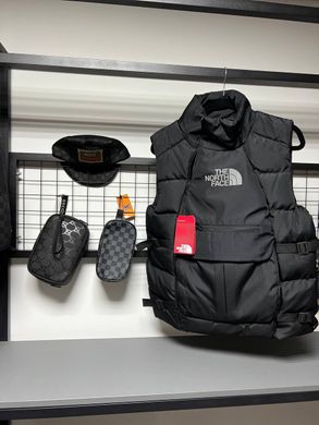 Чоловічий теплий жилет The North Face чорний амарок на косій застібці з утяжками