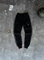Спортивні штани Nike чорні