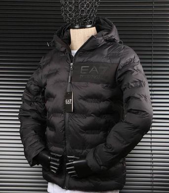 Куртка зимняя мужская Emporio Armani черного цвета с капюшоном